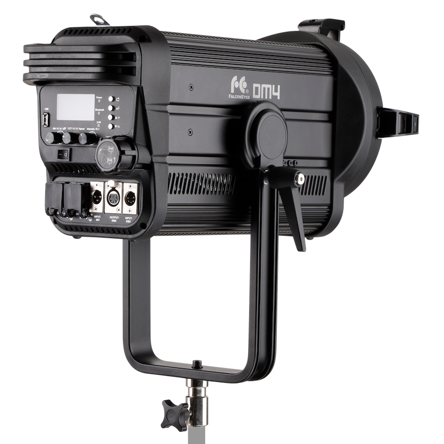 Falcon Eyes RGB LED Fresnel Spot Dimbaar DM4 400W — 3