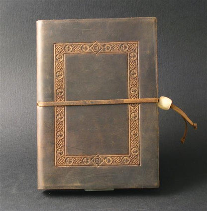 Calve's Leather Sketchbook - 21 x 14,5 cm - Dark Brown